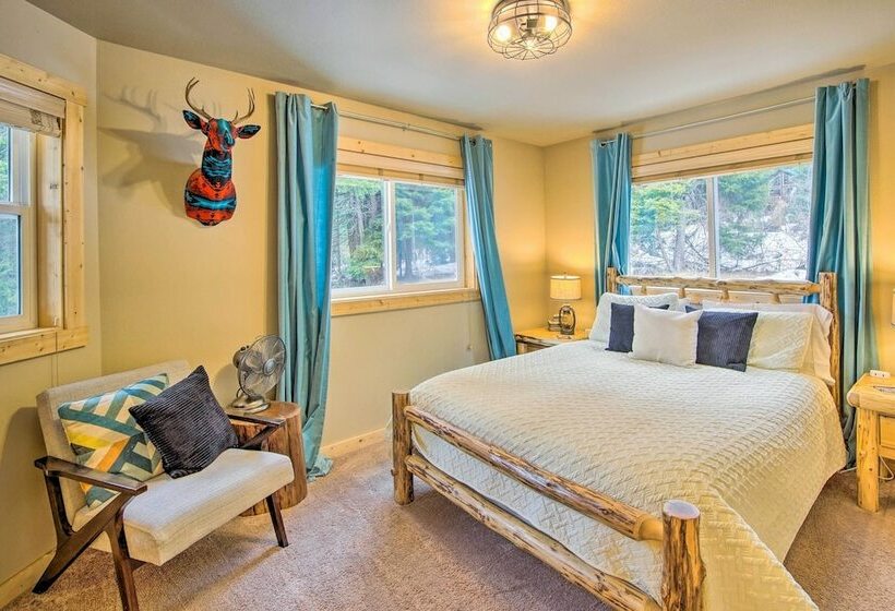 Ronald Cabin W/ Private Hot Tub Near Lake & Trails