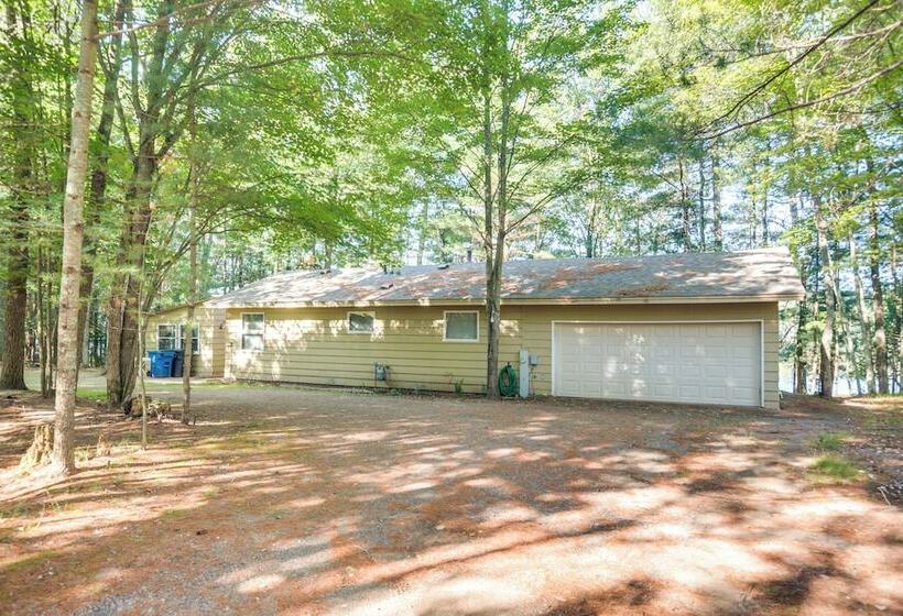 Serene Woodruff Cottage: Lakefront Access!