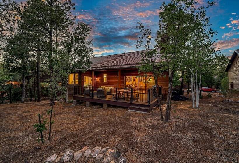 Show Low  A To Z Cabin  With Deck & Gas Grill!