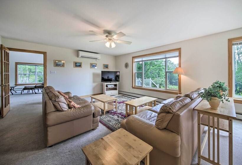 Spacious Bristol House W/ Deck & Harbor Views!