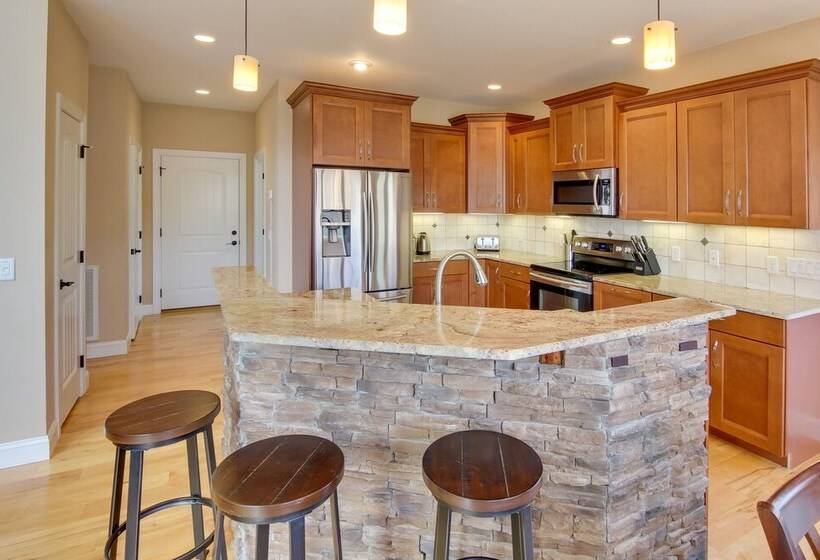 Stunning Nebo Lake House W/ Deck & Views!