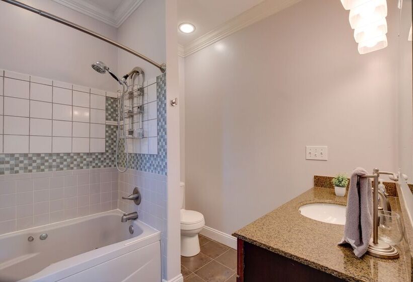 Waterfront Smith Mountain Lake Home W/ Boat Dock!