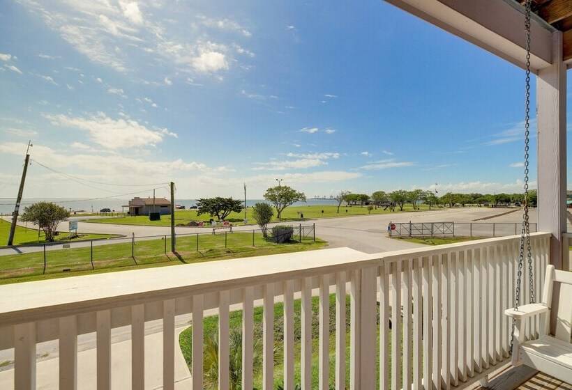 Bay View La Porte Home Rental: Steps To Beach!