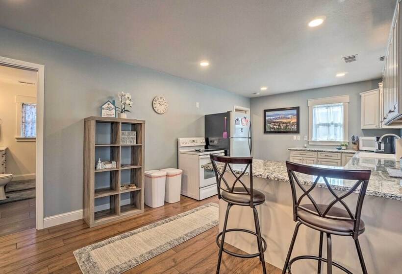 Charming Cheyenne Home ~ 1 Mi To Downtown!