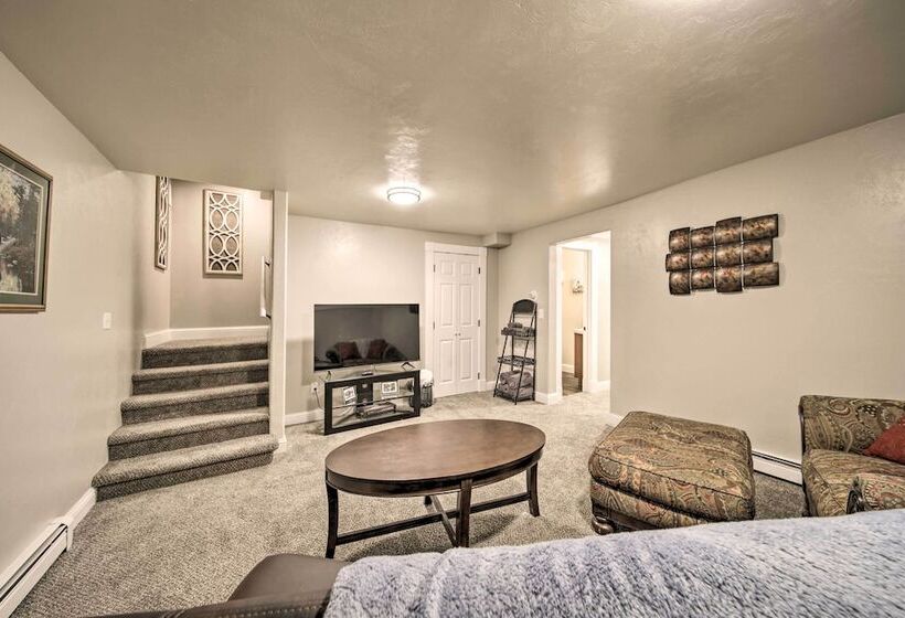 Charming Kellogg Home Near Outdoor Activities
