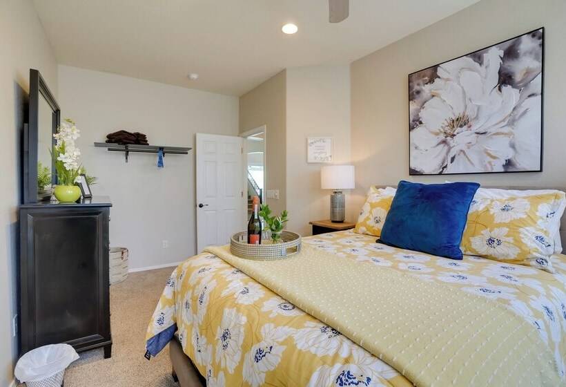 Spacious Goodyear Home W/ Hot Tub & Pool!