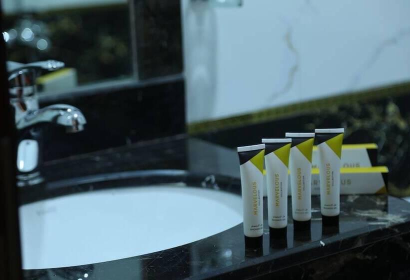 فندق Golden Rest