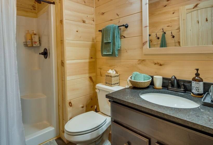 Serene Marshall Cabin W/ Deck & Fire Pit!
