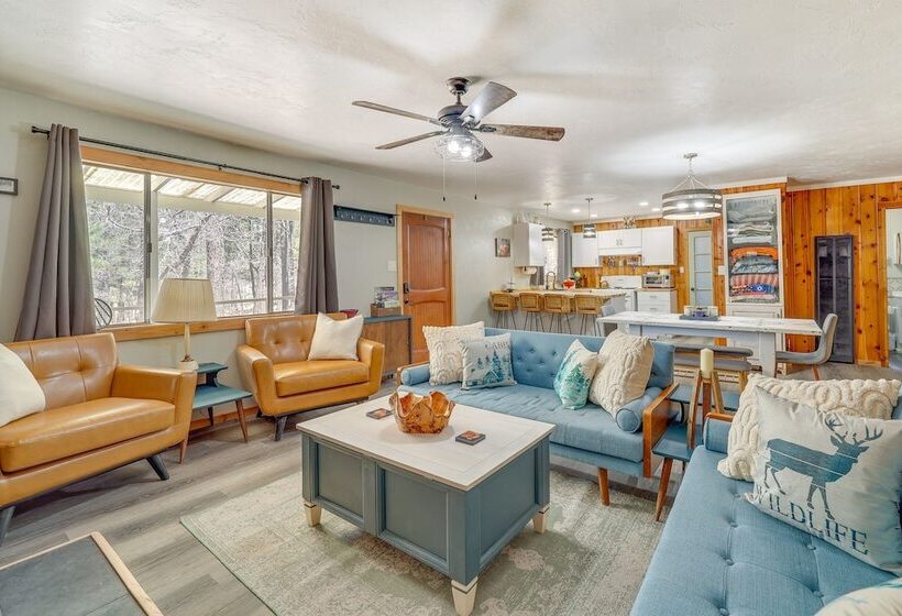 Pet Friendly Alpine Cabin W/ Gas Grill & Fireplace