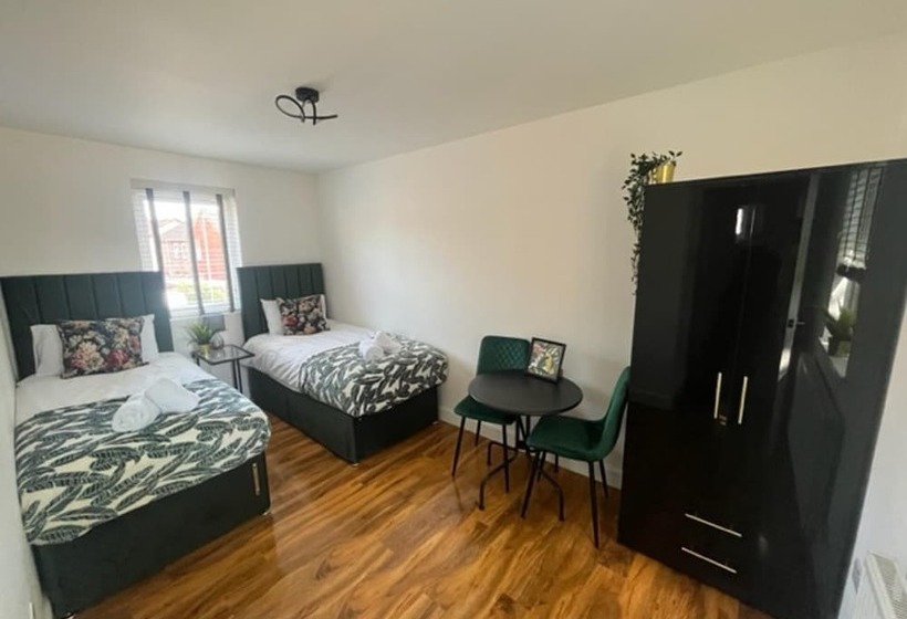דירת נופש Remarkable 3 Bed House In Cambridge