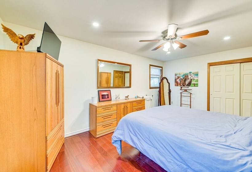 Saratoga Springs Home Near Skidmore College!