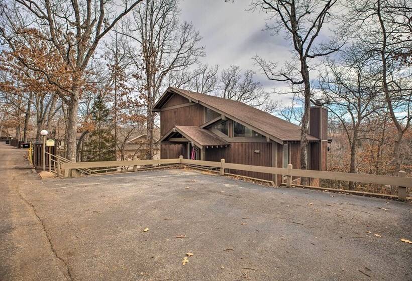 Resort Perks: Spacious Lake Of The Ozarks Home