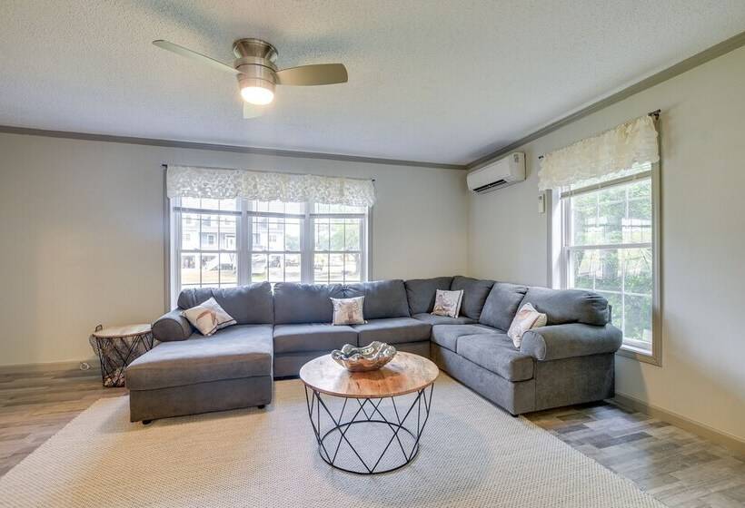 Group Friendly Myrtle Beach House W/ Deck