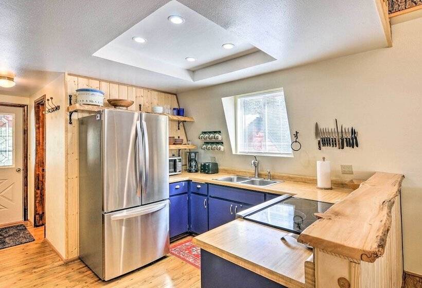 Unique Forest Cabin With Deck: Ski, Hike, Fish!