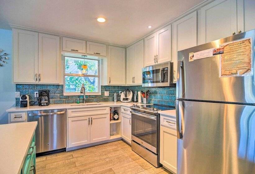 Anna Maria Island Home W/ Pool, Walk To Beach!