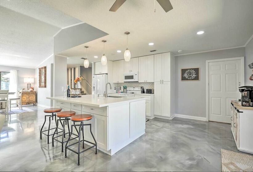 An Acre Paradise  Home W/ Hot Tub In St Augustine