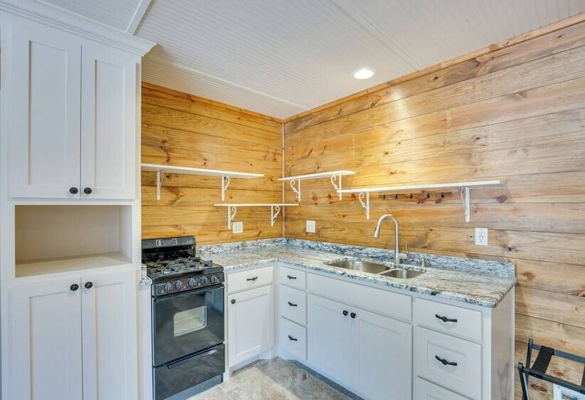 Angler S Cabin: Direct Lake Fork Access, By Marina