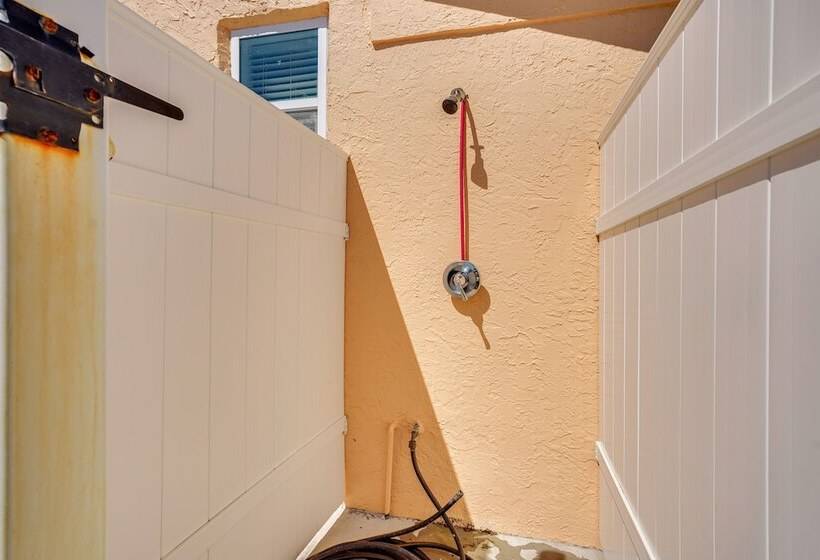 Breezy Pcb Retreat W/ Direct Beach Access!