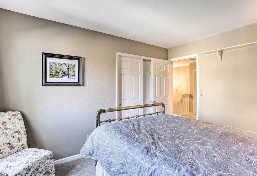 Home W/ Furnished Patio ~ 15 Mi To Dtwn Denver