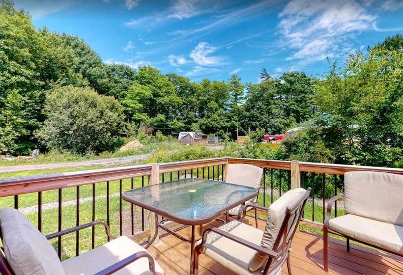 Charming Jacuzzi Suite   Walk To Parson S Beach!