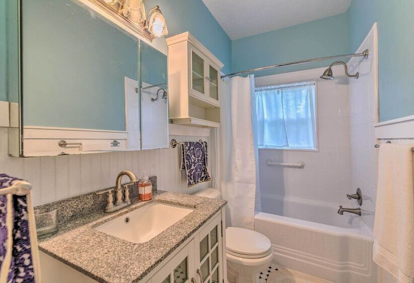 Chic Ocala Home W/ Yard ~ 1 Mi To Dtwn Square