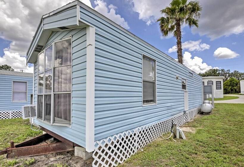 Cozy Lakefront Home In Ocala W/ Deck, Grill + A/c!