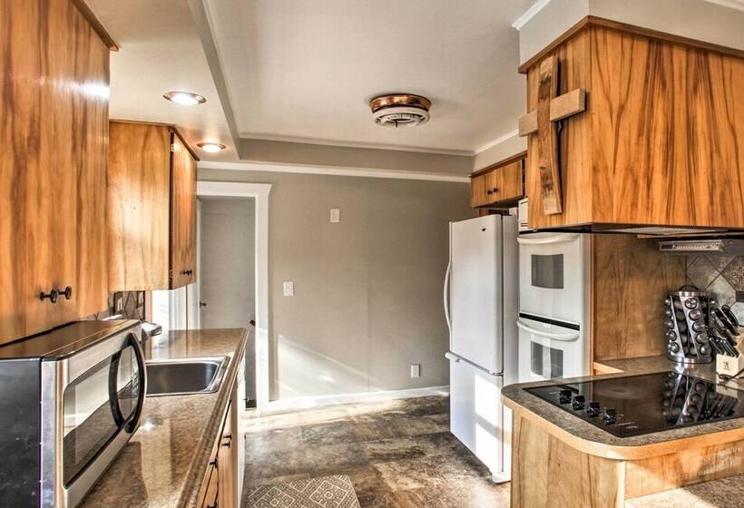 Diamond Lake Home W/ Dock Close To 2 Ski Resorts!