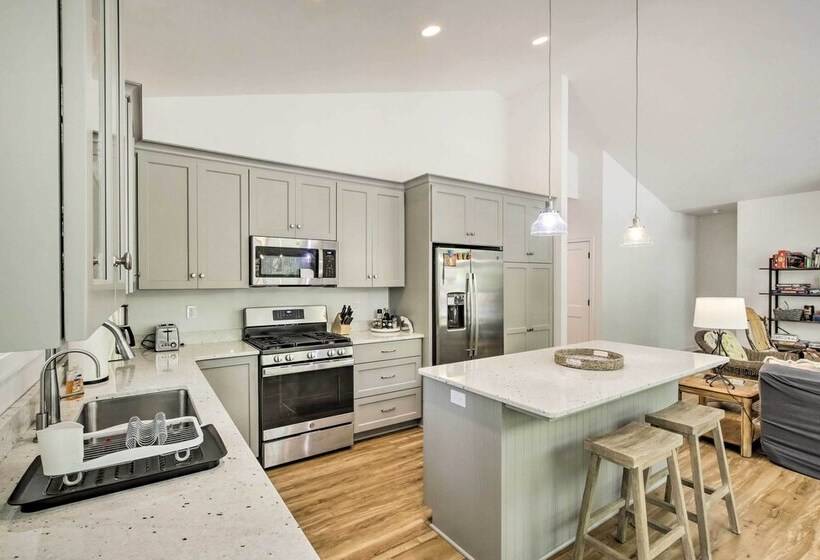 Door County Family Home: 3 Mi Whitefish Dunes