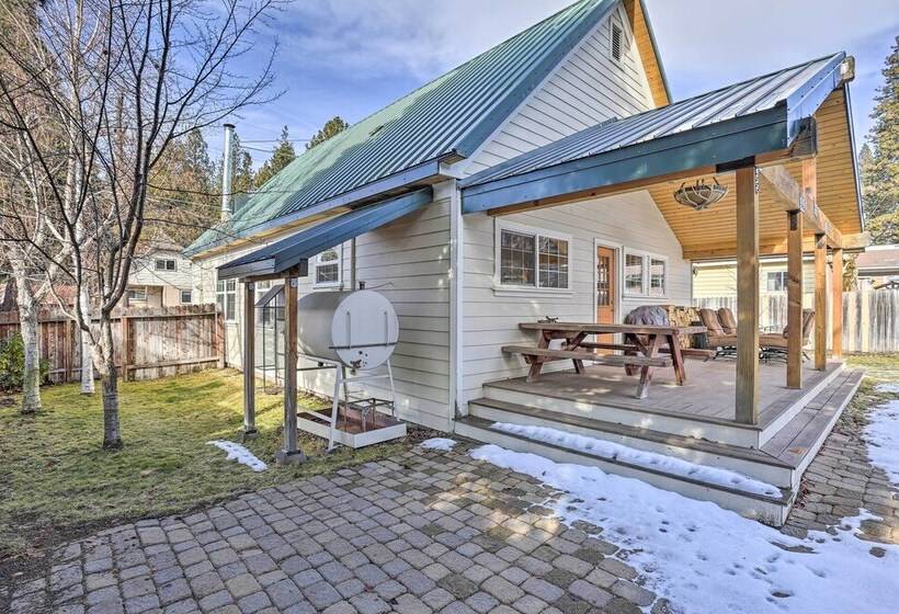 Downtown Cabin < 10 Miles To Mt Shasta Ski Park!