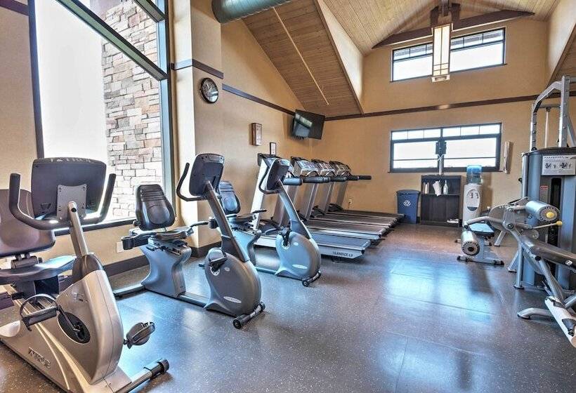 Family Home W/ Locust Lake Access & Game Room!