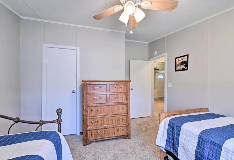 Lakefront Granbury Home, Boat Dock On Site!