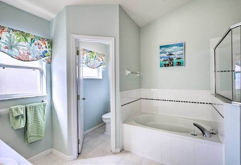 Merritt Island Home With Grill & Saltwater Pool