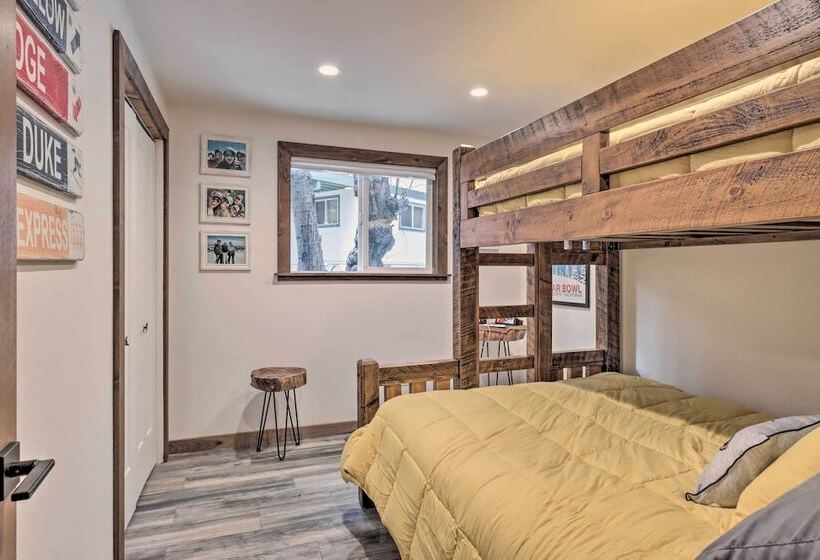 Incline Village Cabin W/ Patio: 2 Mi To Beach!