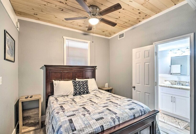 Pensacola Home ~ 3 Mi To Perdido Key Beach!