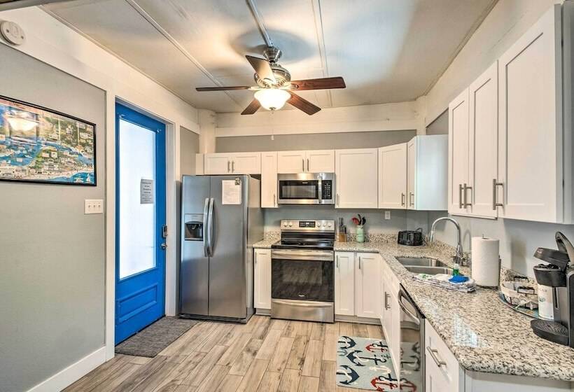 Pensacola Home ~ 3 Mi To Perdido Key Beach!