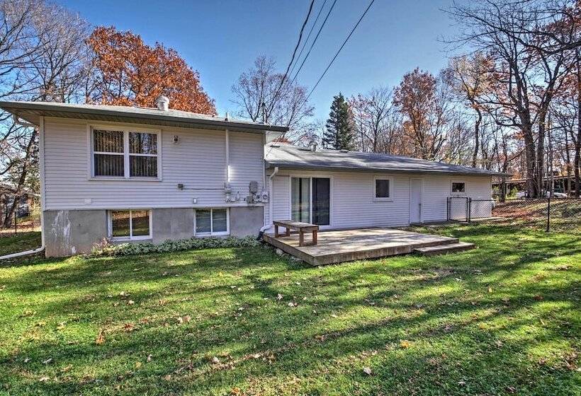 Quaint Duluth Hideaway W/ Private Fenced In Yard!