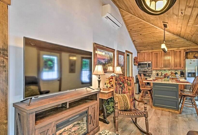 Renovated Highlands Cottage 3 Miles To Downtown!