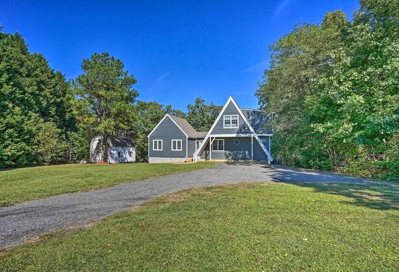 Riverfront Retreat On 4 Acres W/ Private Dock