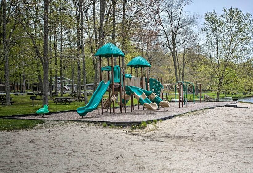 Walk To Lake & Beach: Pocono Cabin W/ Fire Pit