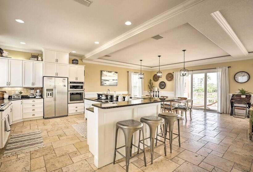 Palm Coast Oasis W/ Pool: Steps To Cinnamon Beach!
