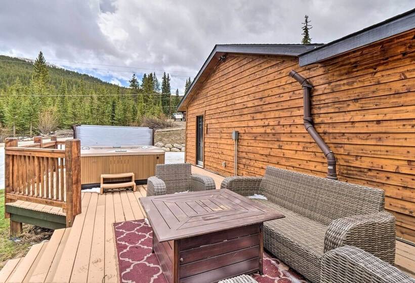 1 Mi To Quandary Trail: Idyllic Breckenridge Cabin