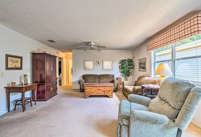 Sunny Home In The Villages W/ Lanai & Pool Access!
