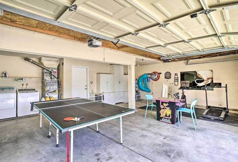 Home W/ Private Pool & Game Room In Indio!