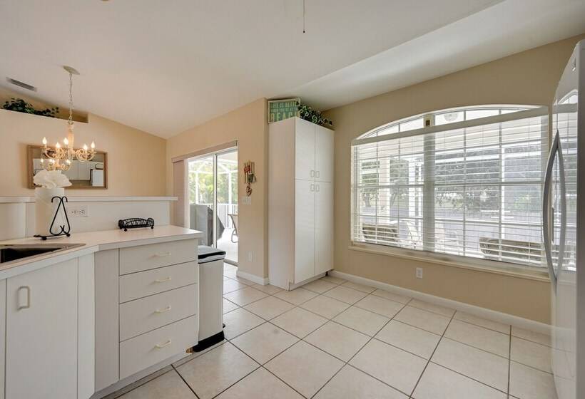 Sunny Marco Island House < 3 Blocks To Beach!