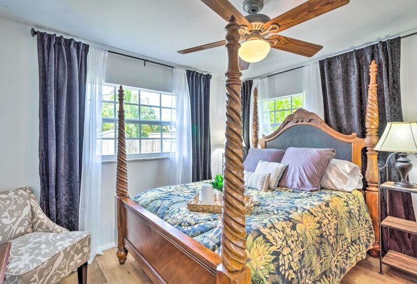 Tropical Landing  Stuart Home W/ Pool + Grill!