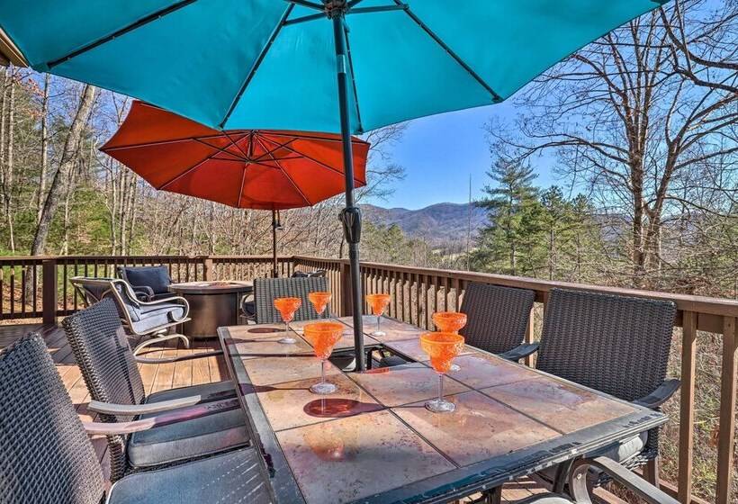 Treetop Sanctuary W/ Long Range Mountain View