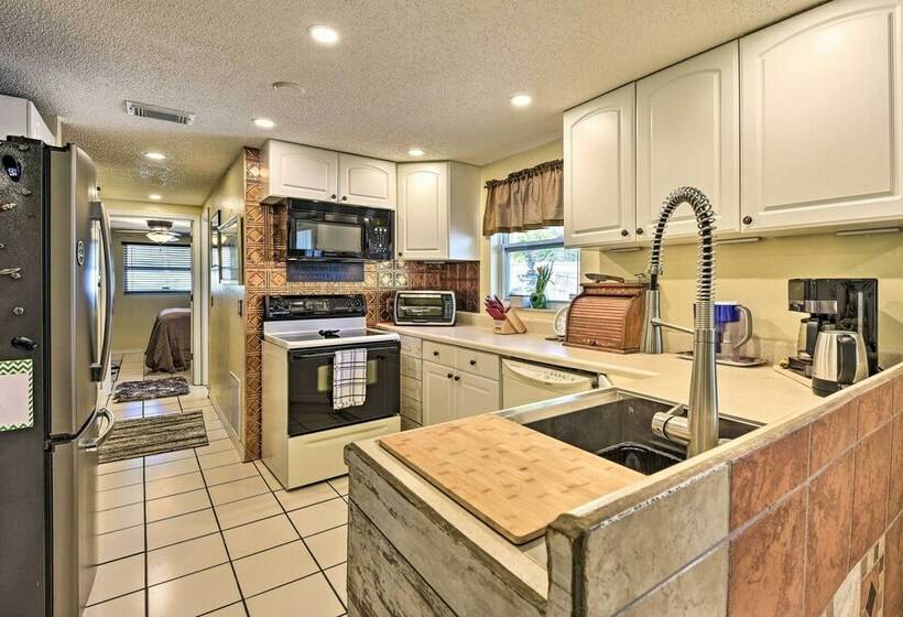 Unique Nokomis Home ~ 2 Mi To Beach Access!