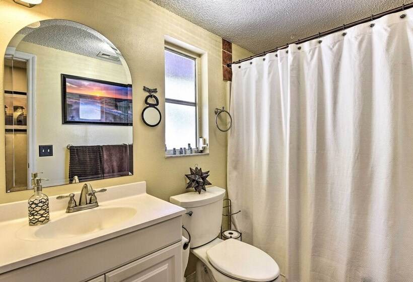 Unique Nokomis Home ~ 2 Mi To Beach Access!