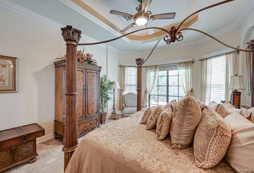 Upscale Marco Island Home W/ Pool, 1 Mi To Beach