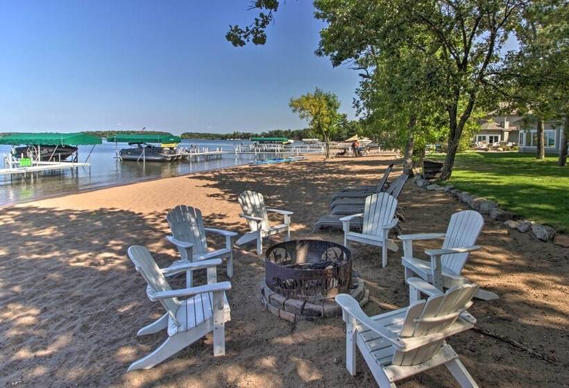 Alluring Nisswa Cabin On Gull Lake W/ Fireplace!